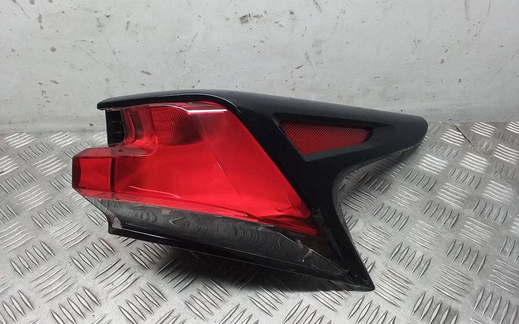 Rear/tail lights – rear right