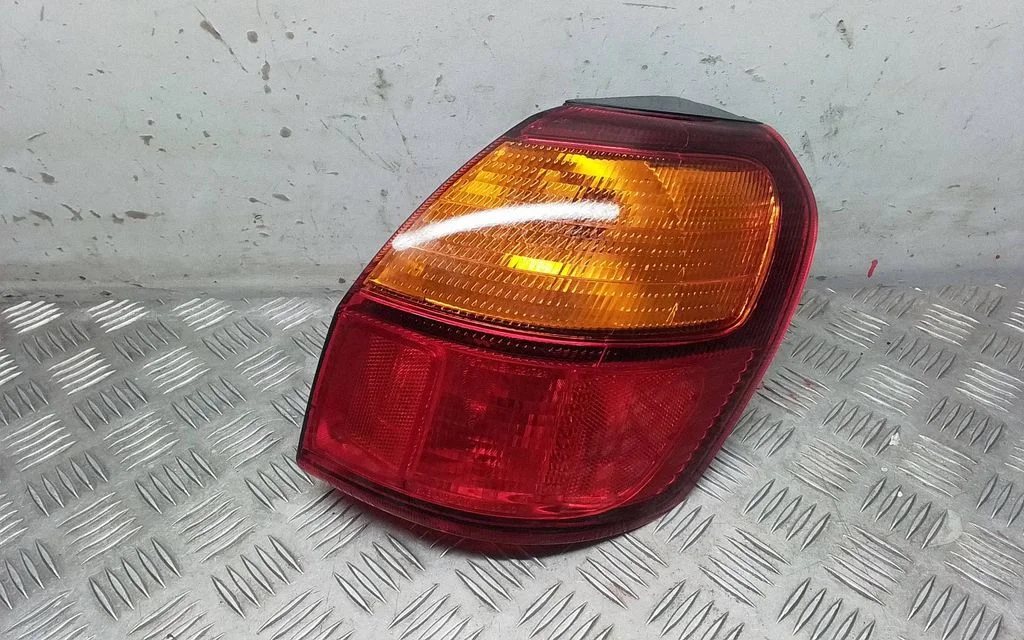 Rear/tail lights – rear right