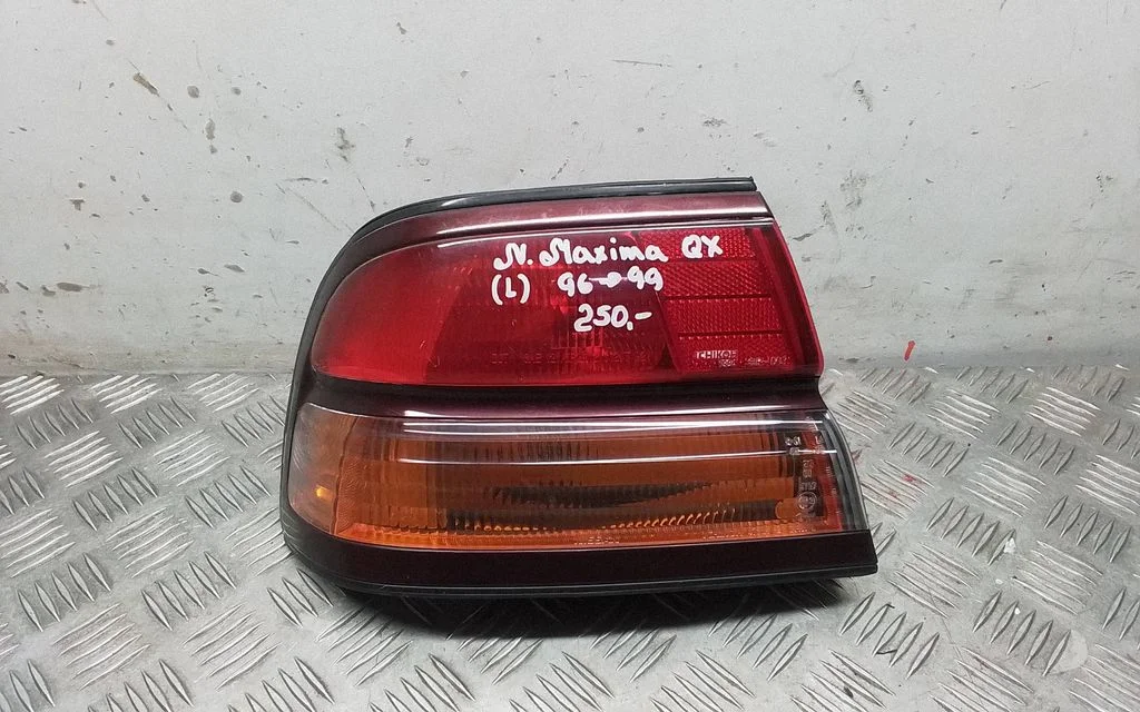 Tagatuli keres – Nissan Maxima (1995-2000), vasak