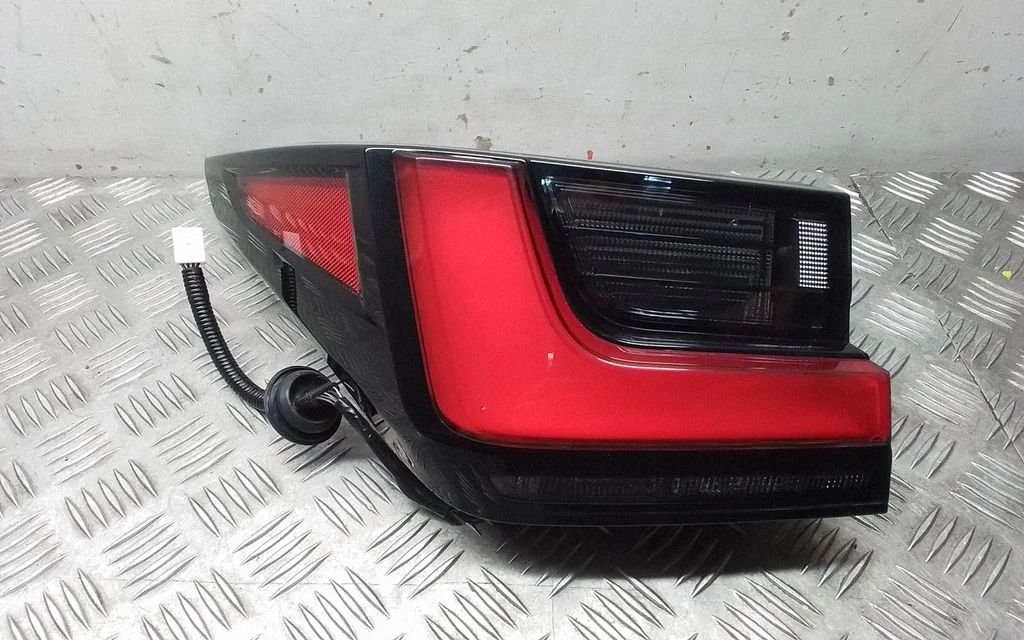 Rear/tail lights 8156078151