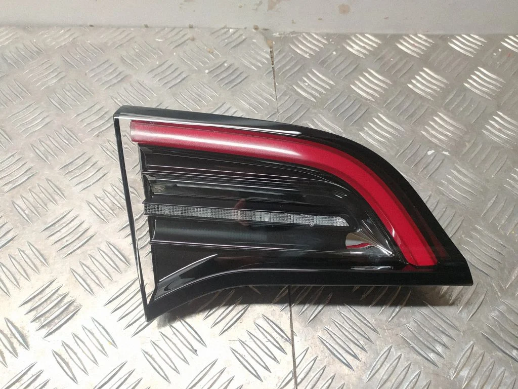 Tagatuli keres 2SD2715015