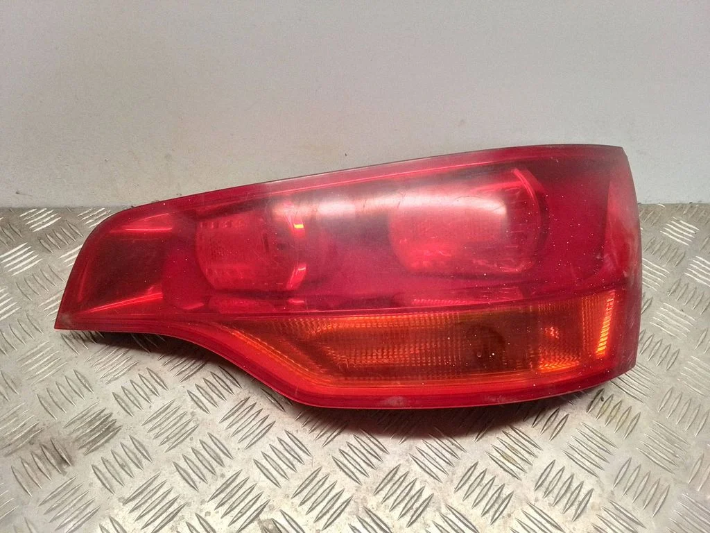 Tagatuli keres 4L0945094