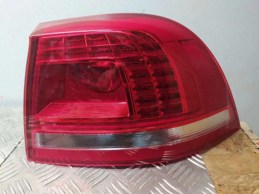 Tagatuli keres – Volkswagen Touareg II (2010-2018)