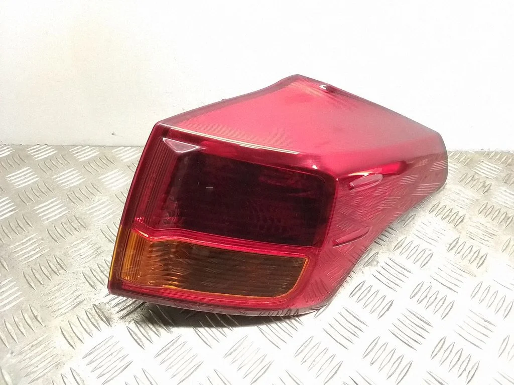 Tagatuli keres – Toyota RAV 4 (XA40) (2012-2018)