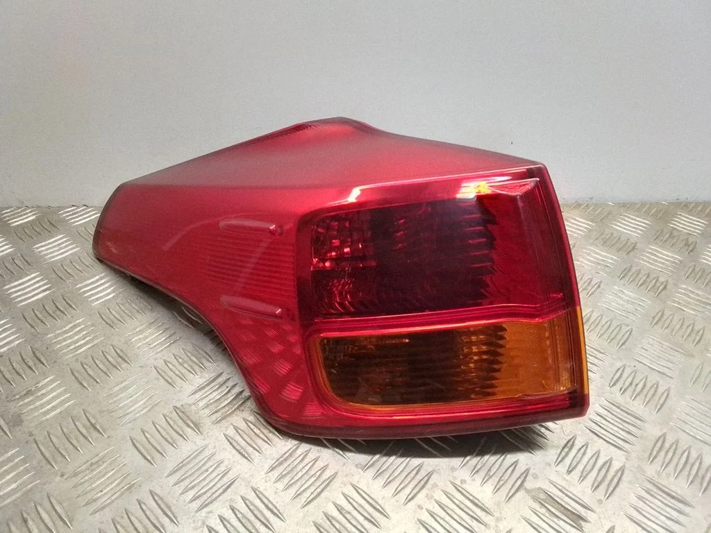 Tagatuli keres – Toyota RAV 4 (XA40) (2012-2018)