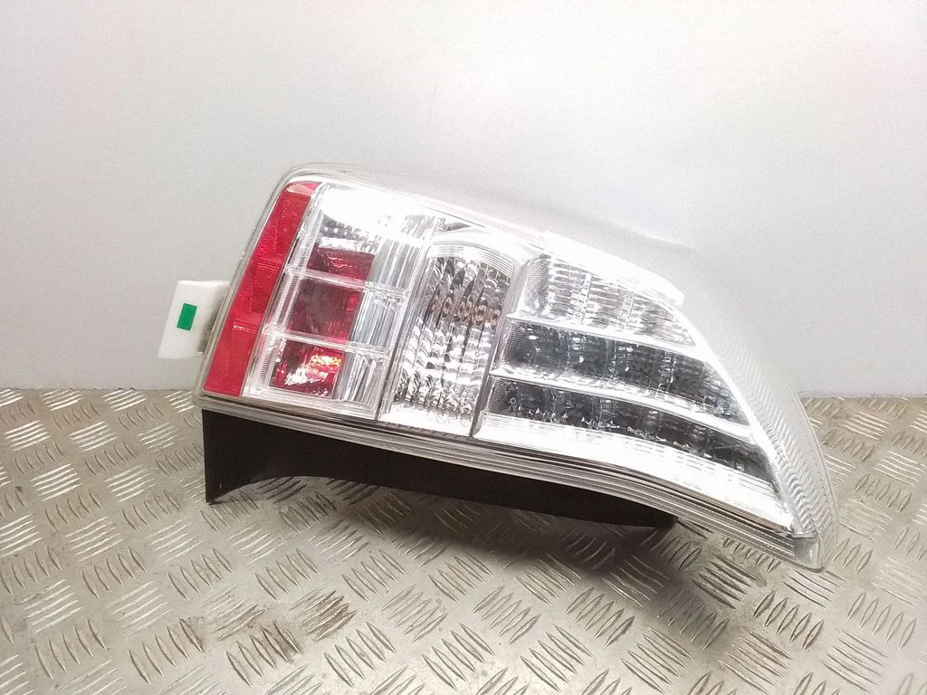 Lampa tylna w błotniku 4738