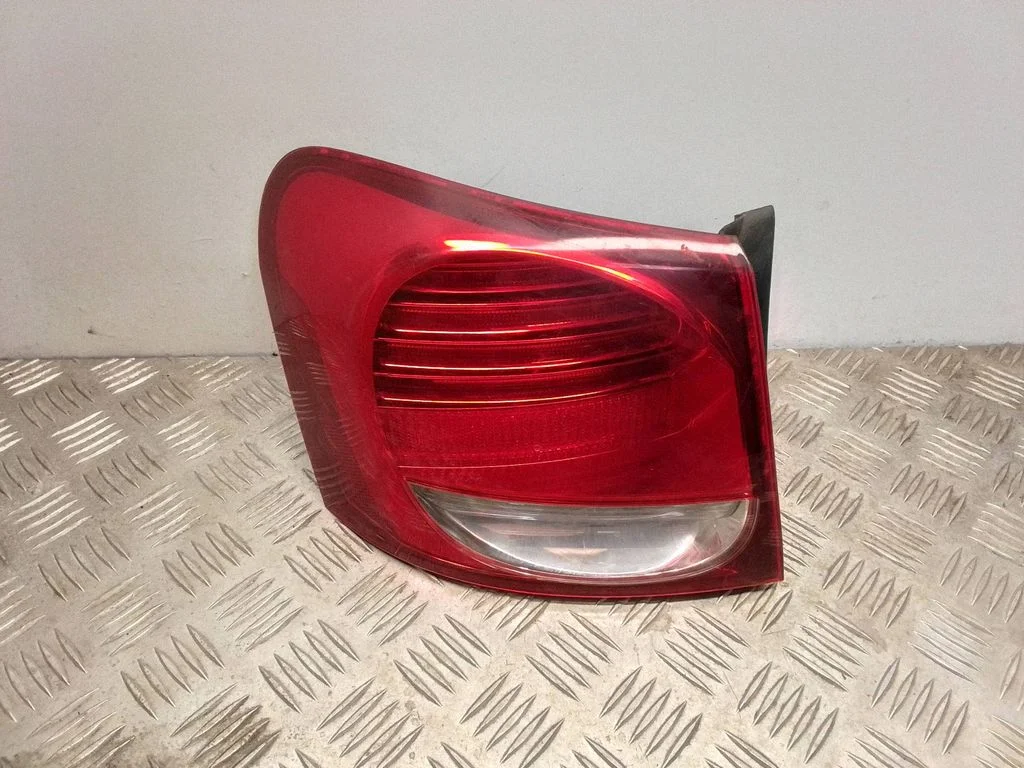 Rear/tail lights 30325L