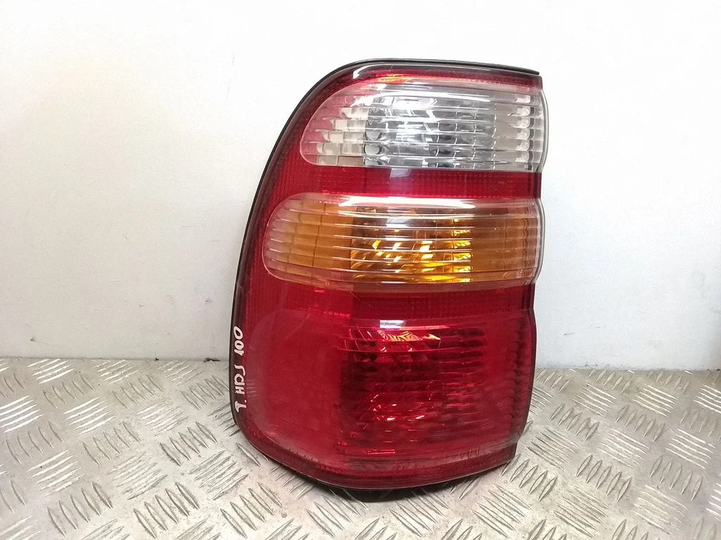 Rear/tail lights – rear left