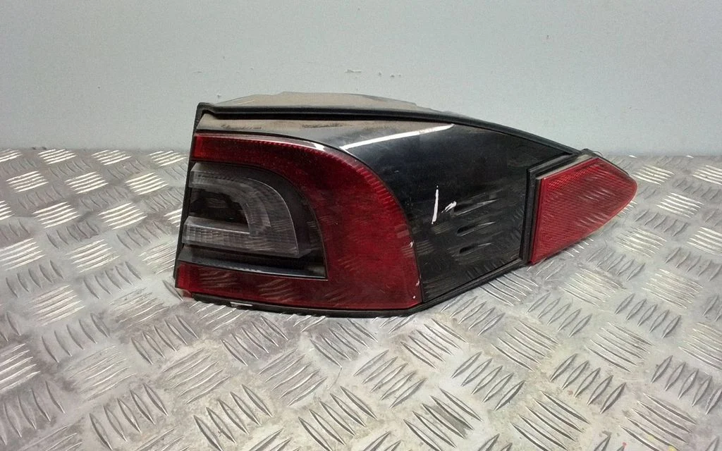 Rear/tail lights 600591900F