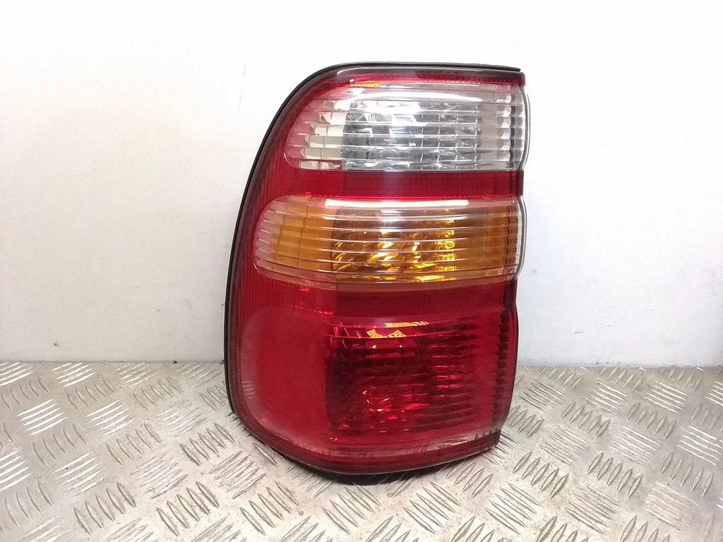 Rear/tail lights – rear left