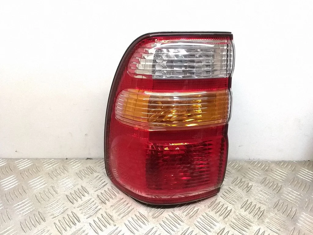 Rear/tail lights – rear left