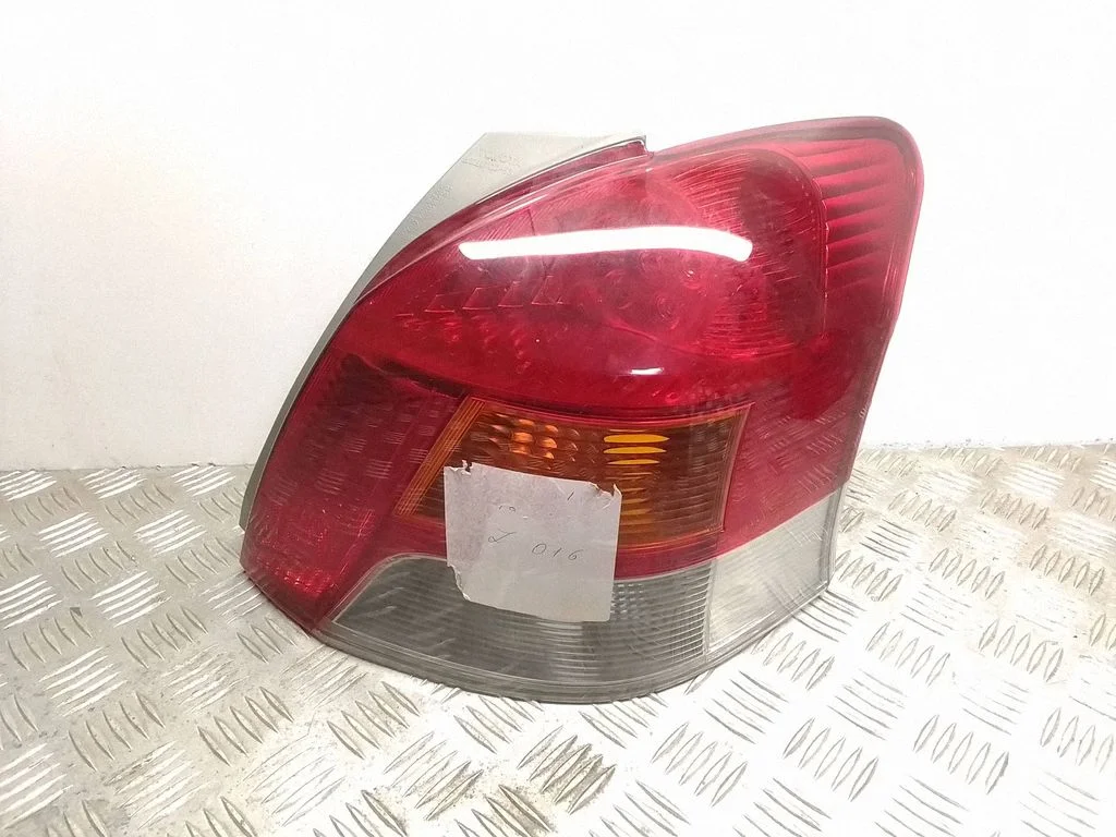 Rear/tail lights 815500D250