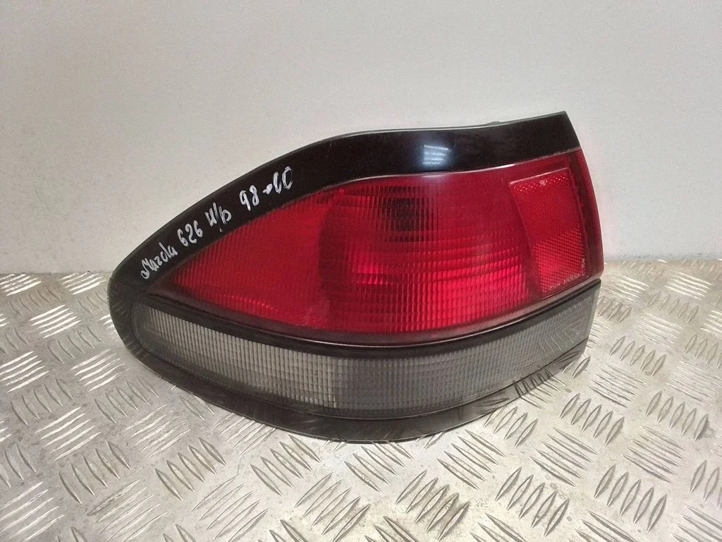 Rear/tail lights 22061825