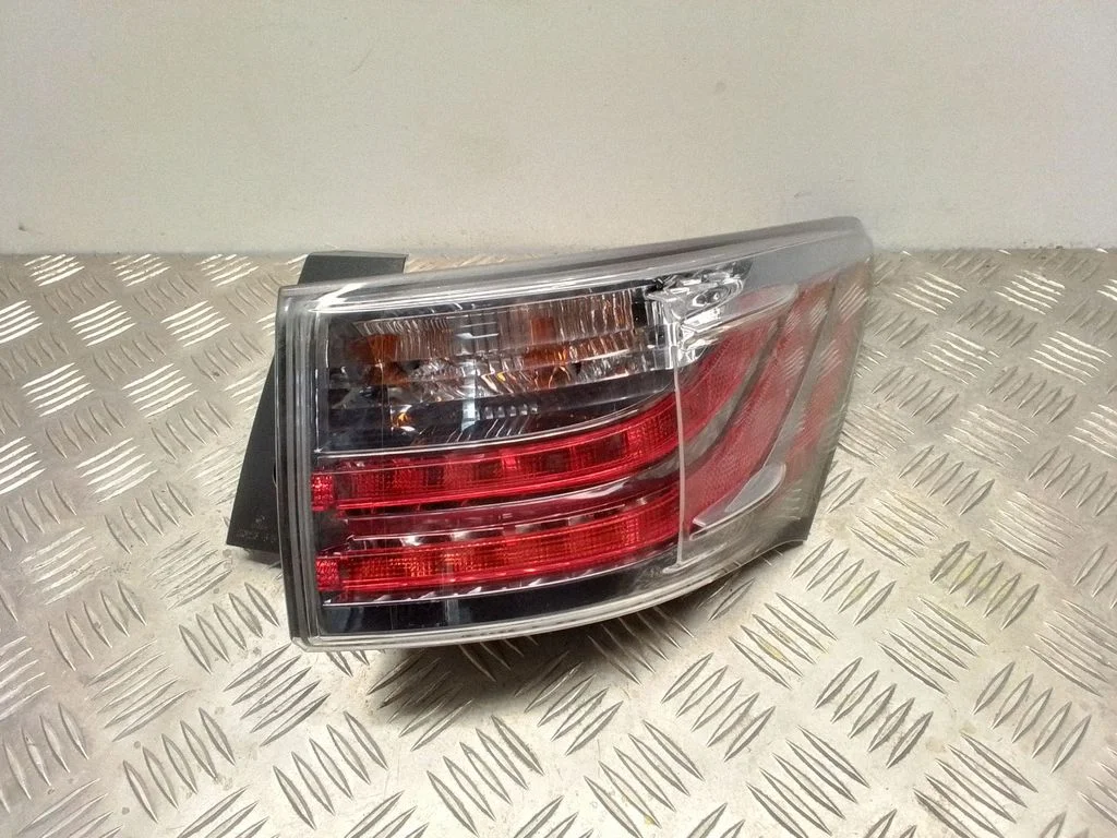 Rear/tail lights – rear right