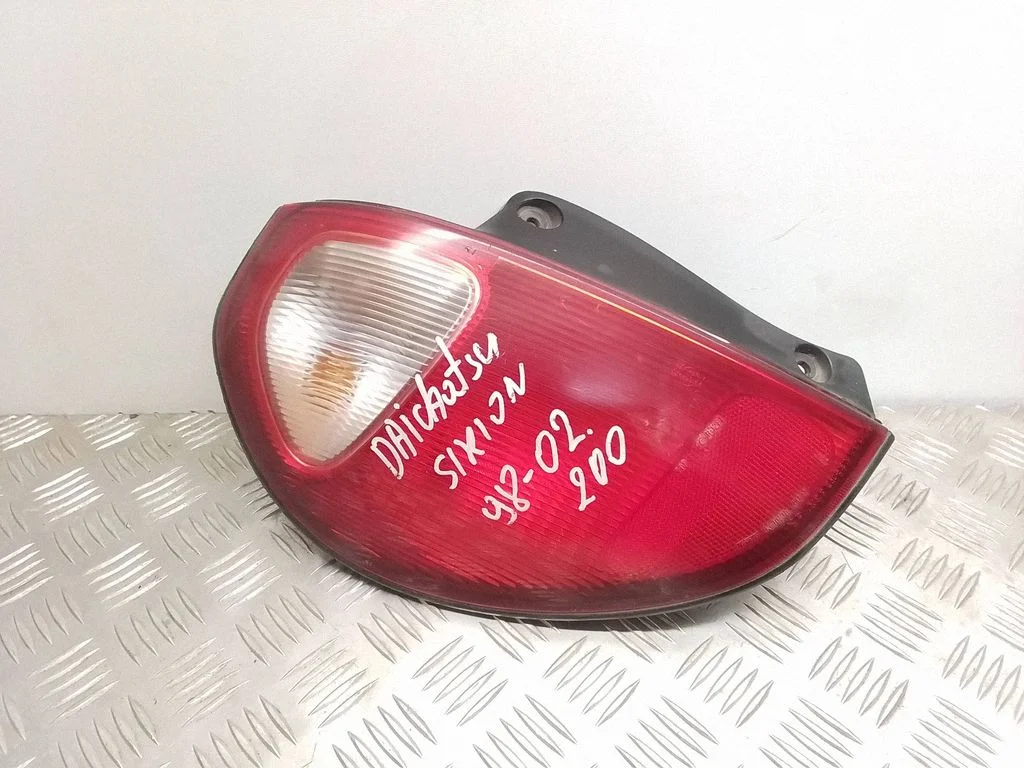 Rear/tail lights 22051576
