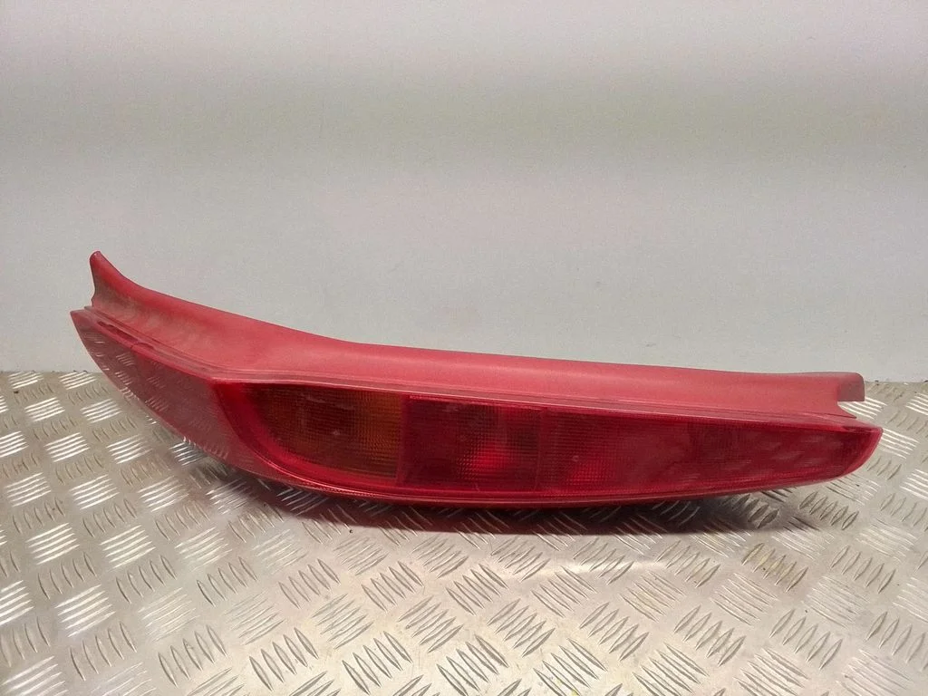 Lampa tylna w błotniku – Fiat Punto (188) (1999-2010)
