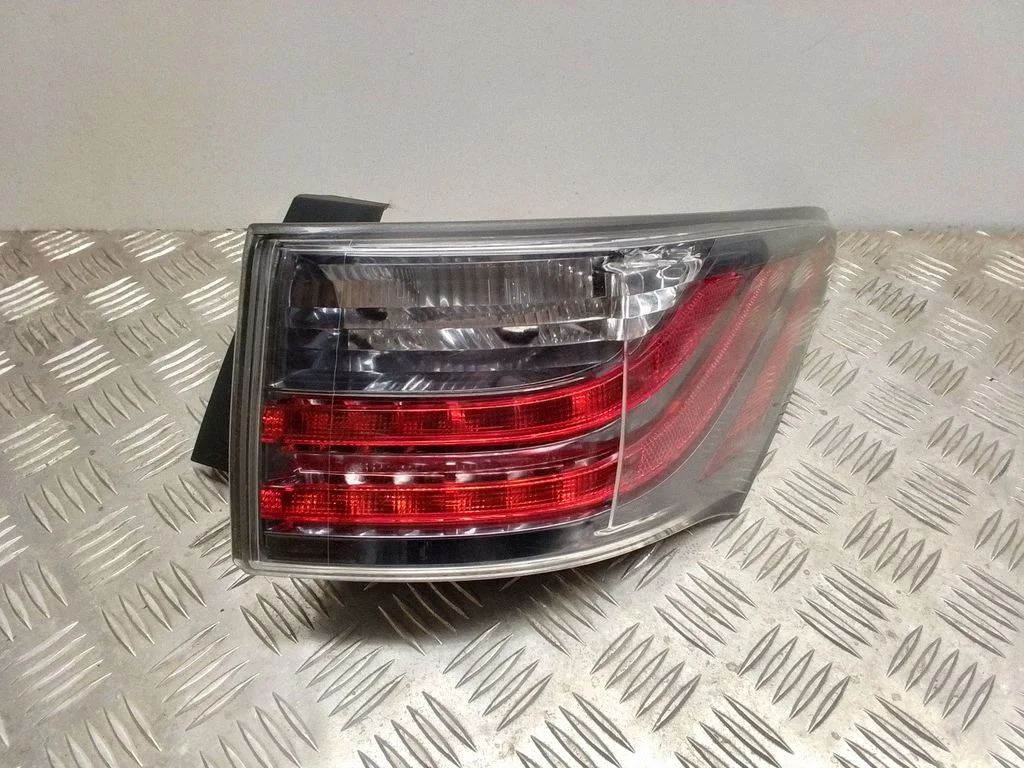 Rear/tail lights – rear right