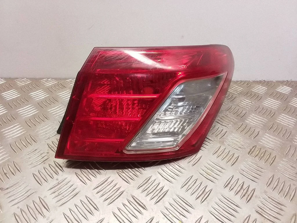 Rear/tail lights 33113