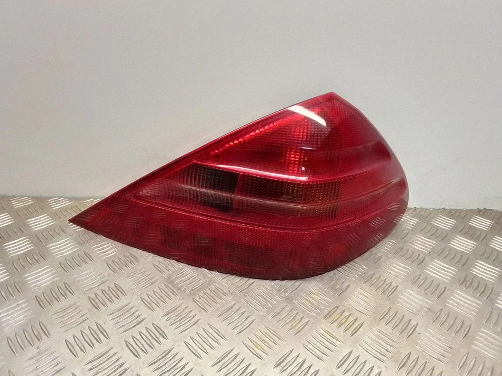 Rear/tail lights A2308200264