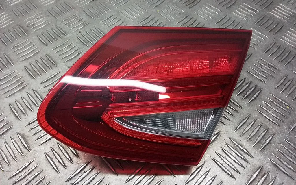 Tagatuli luugil – Mercedes-Benz C-klass W205 (2014-2021)
