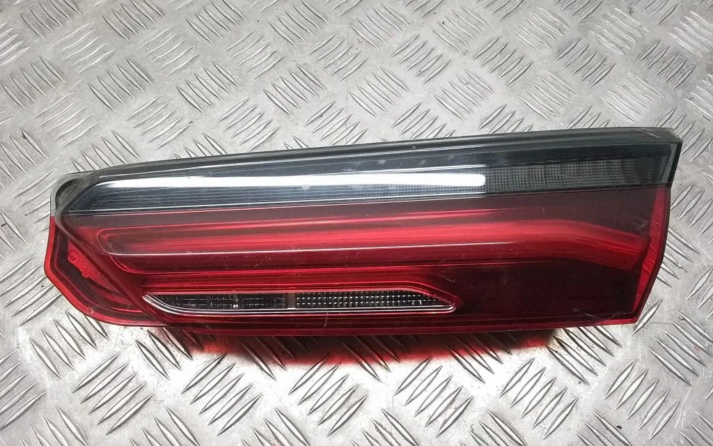 Tailgate rear/tail lights H8744578013 – BMW 8 Series G16 (2019-)