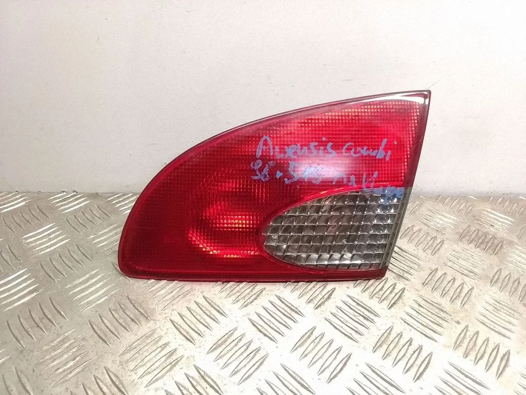 Lampa tylna w klapie 23300202