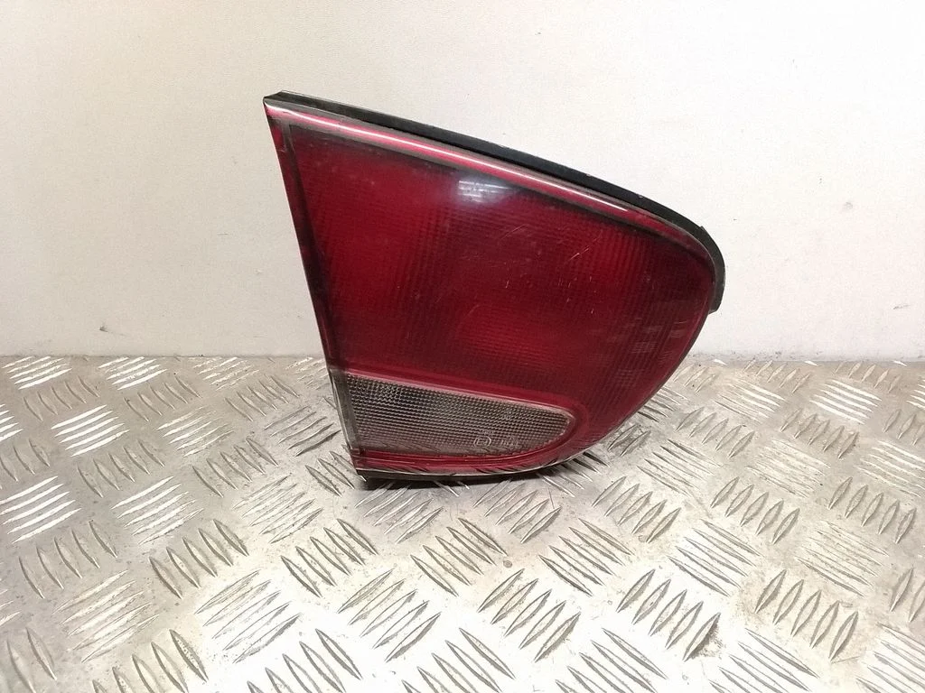 Tailgate rear/tail lights – Mazda Xedos 6 (1992-2000)
