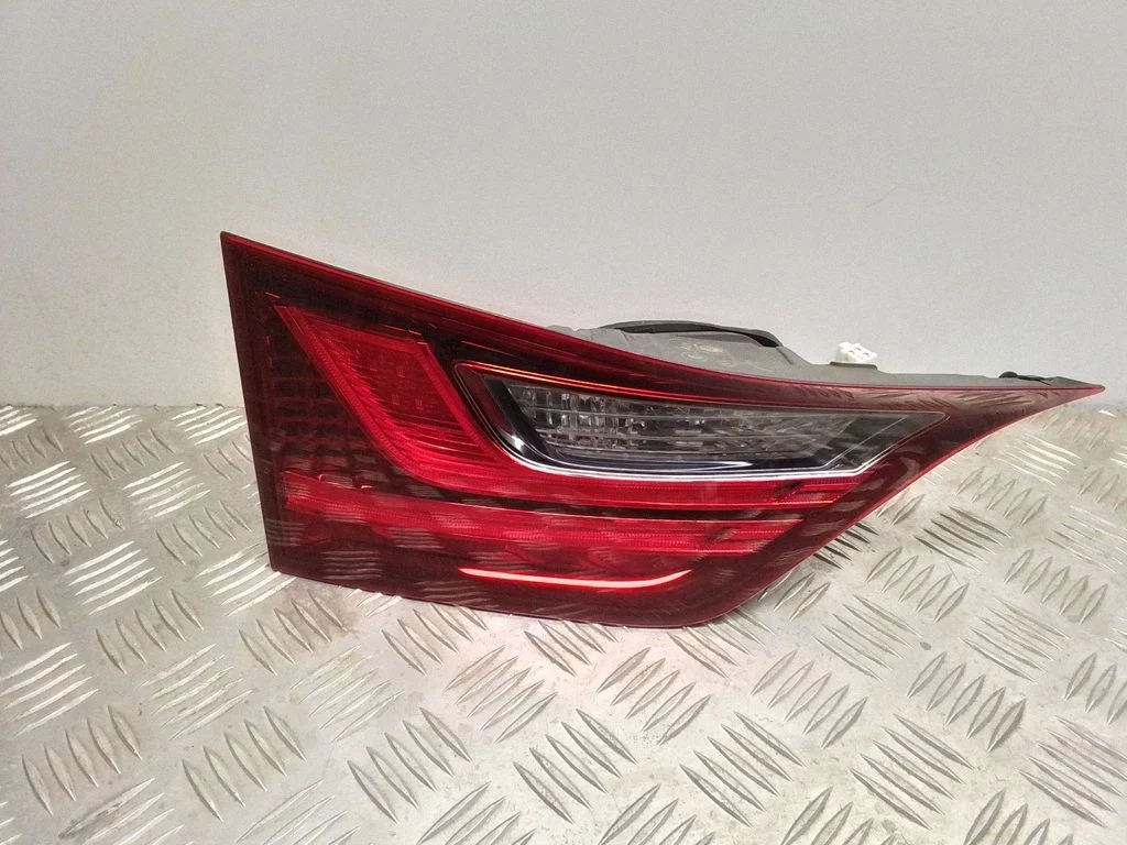 Tailgate rear/tail lights – Lexus GS 250 350 300H 450H (2013-)
