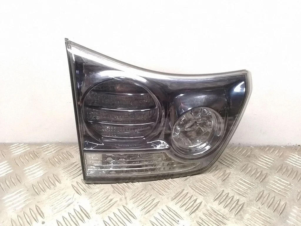 Tailgate rear/tail lights – Lexus RX III (2008-2015)