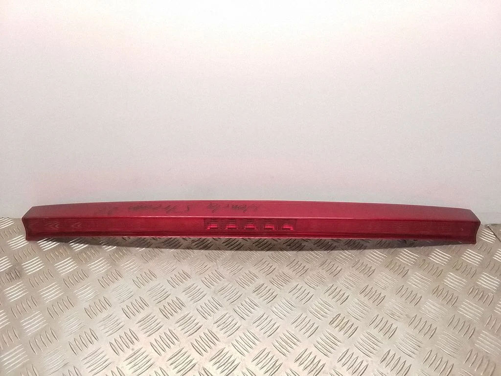 Tailgate rear/tail lights