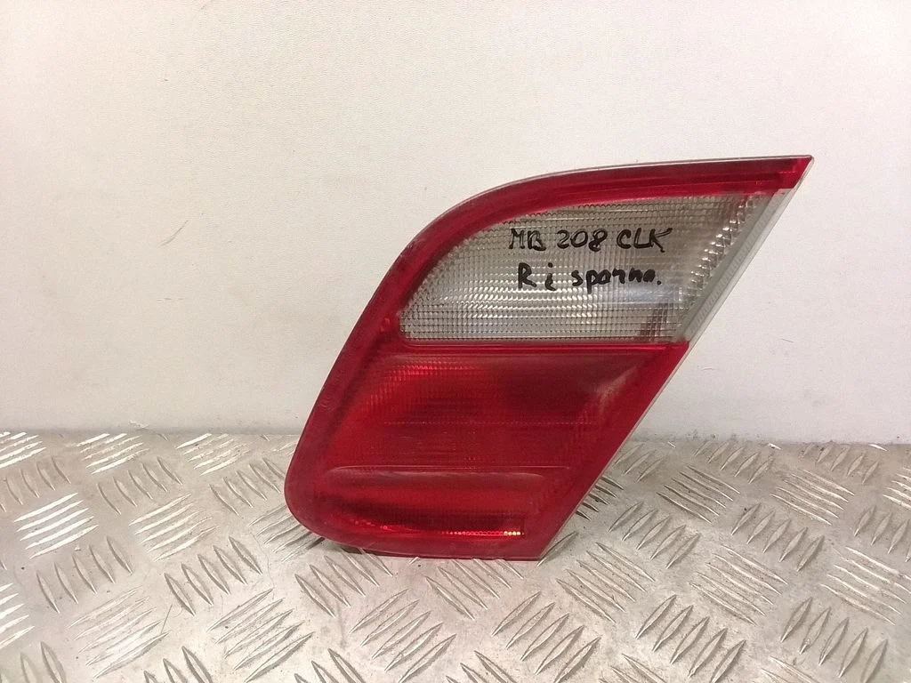 Tagatuli luugil – Mercedes-Benz CLK-klass A208 C208 (1997-2002)
