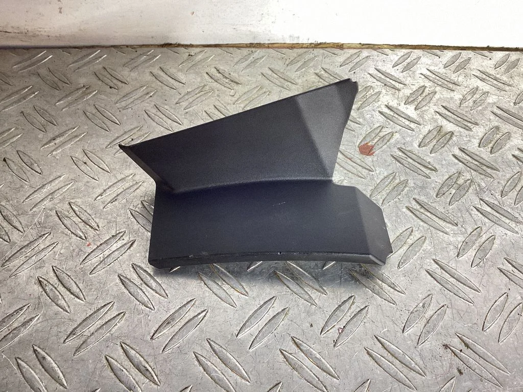 Tagatule liist (dekoorriba) – Lexus NX (2021-)