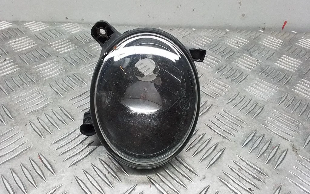Front fog light 271650