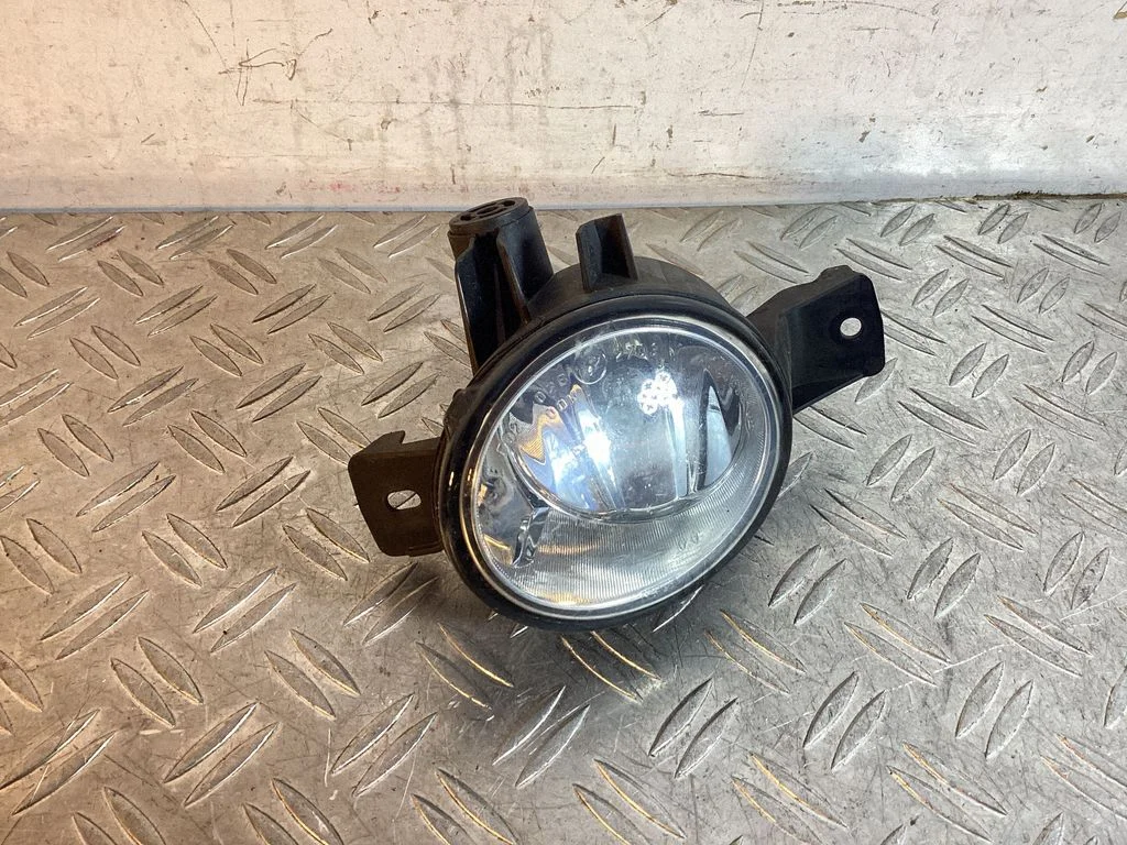 Front fog light 63177187631