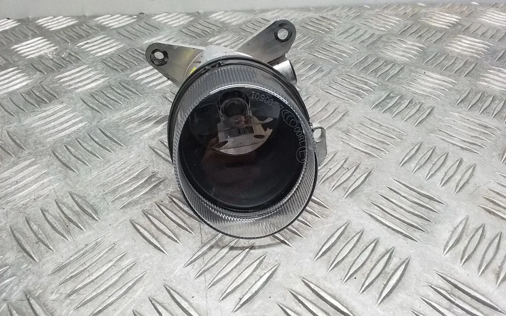 Front fog light – Mercedes-Benz E-Class W212 (2009-2016)