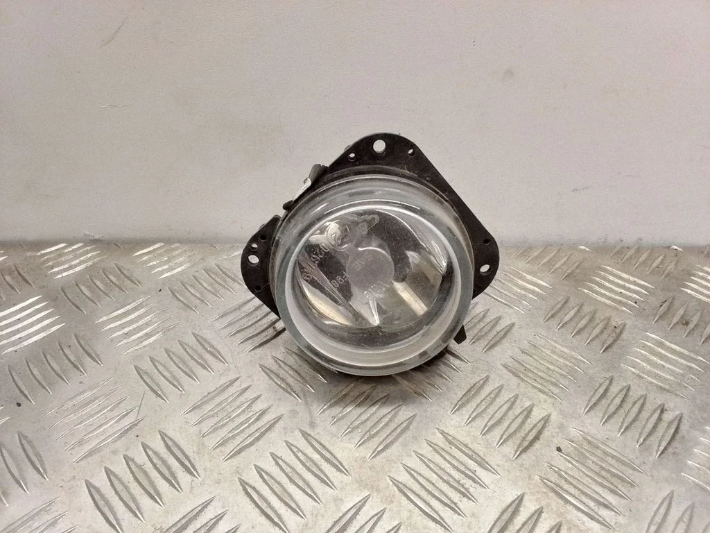 Priekšējais miglas lukturis 61A30020379