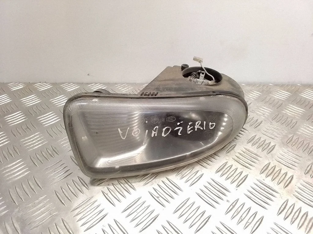 Front fog light – Chrysler Grand Voyager IV (2001-2007)