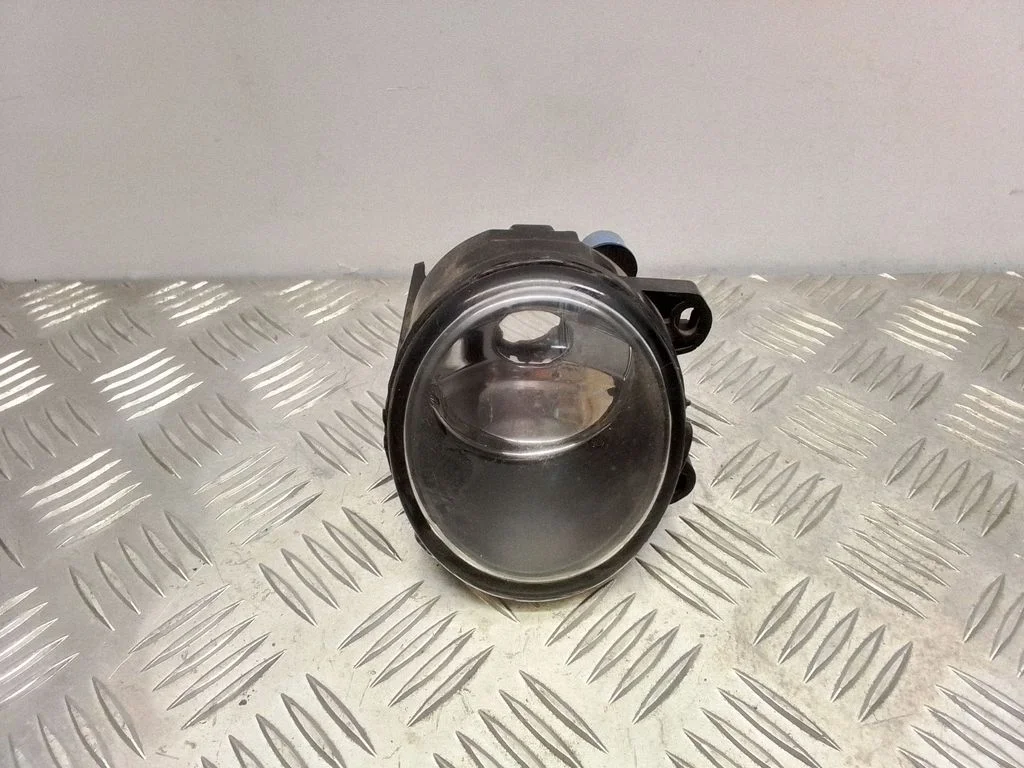 Halogen przedni 63176920885