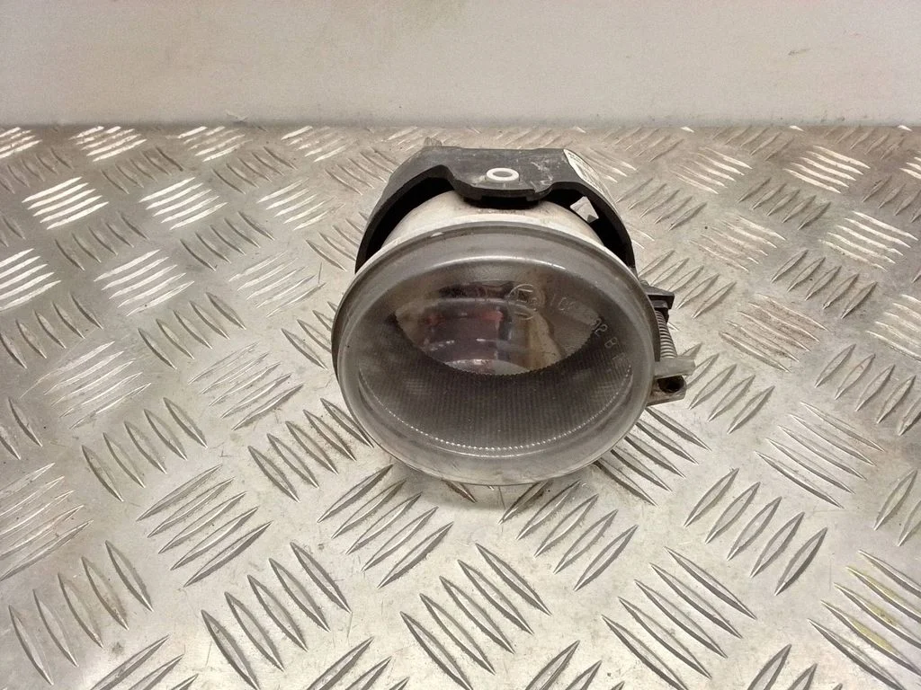 Front fog light – Chrysler Voyager (2008-2016)