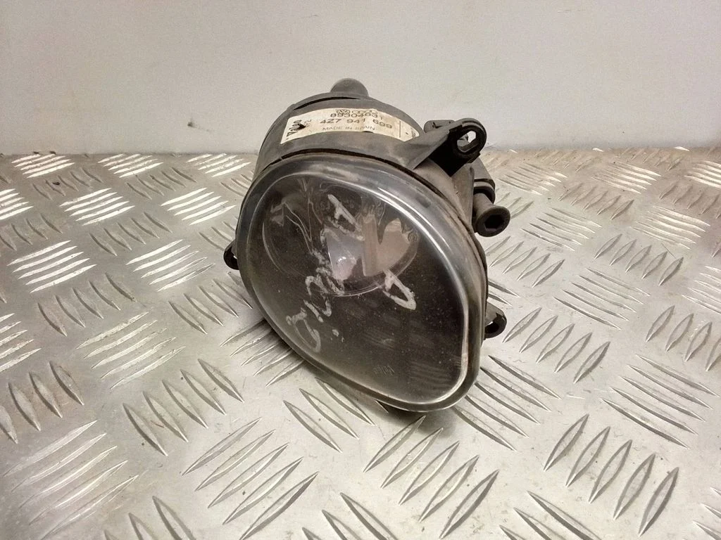Halogen przedni – Audi A6 Allroad C5 (1999-2005)