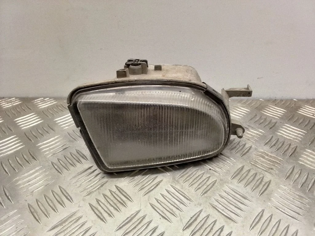 Front fog light – Mercedes-Benz C-Class AMG W202 (1993-2000)