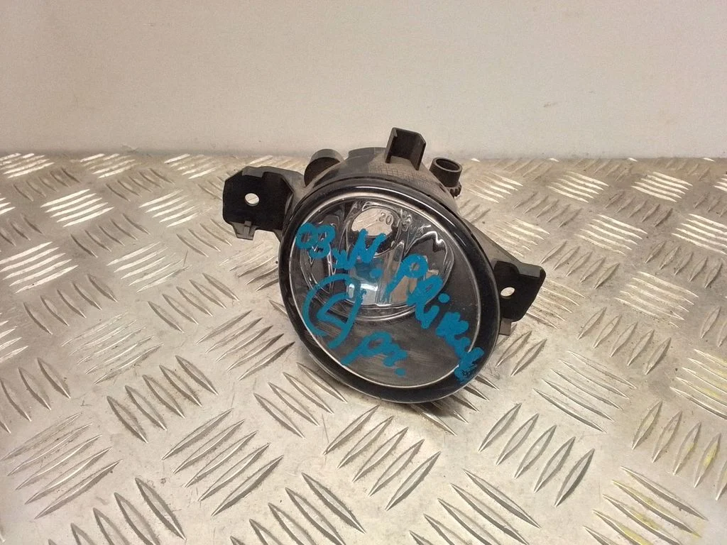 Halogen przedni 2615589905 – Renault Laguna II (2001-2007)