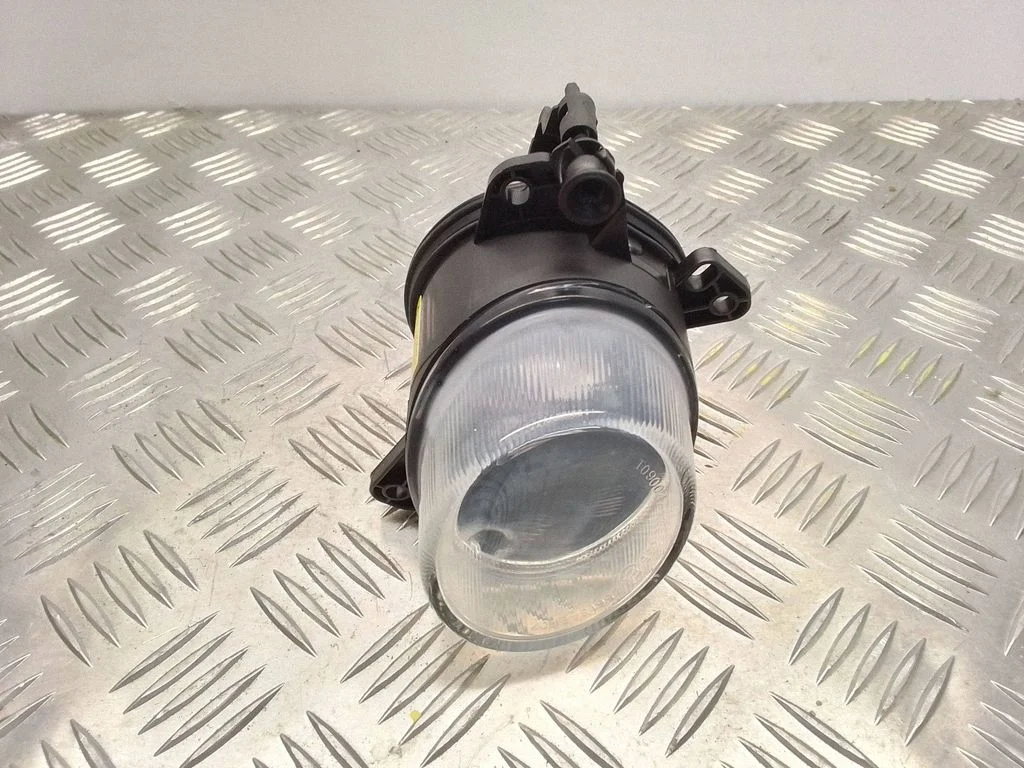 Front fog light – Mercedes-Benz E-Class W212 (2009-2016)