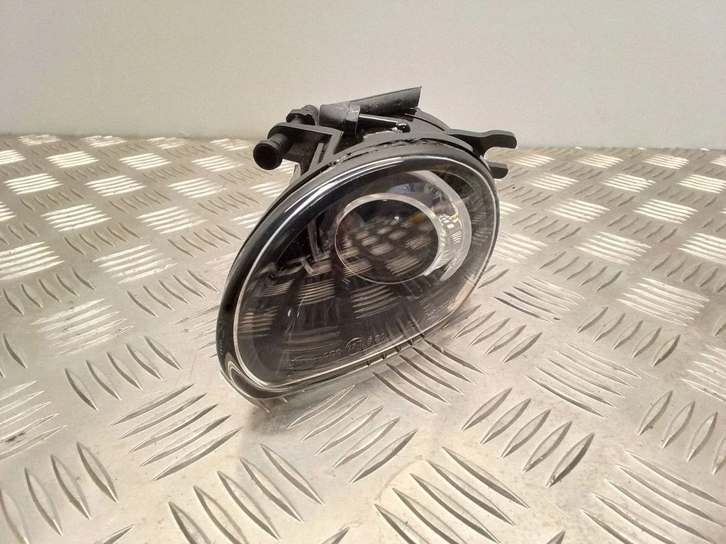 Halogen przedni 4E0941700