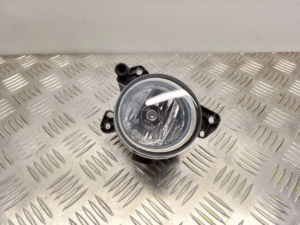 Front fog light – Mercedes-Benz E-Class W212 (2009-2016)