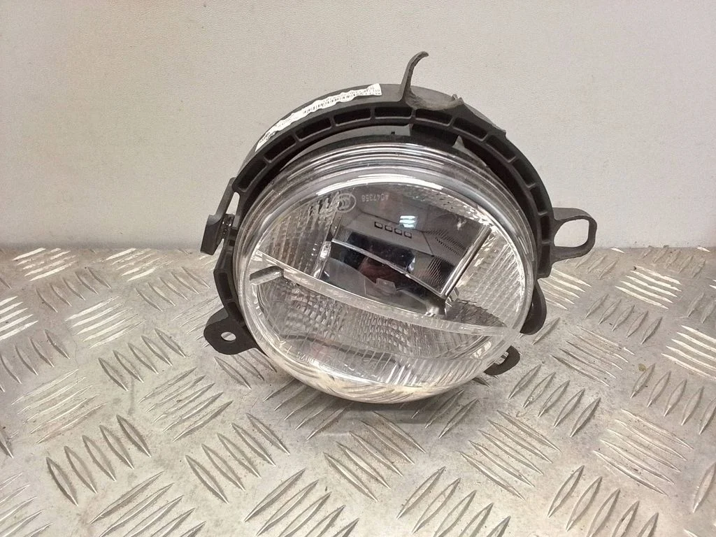 Front fog light 63177329171