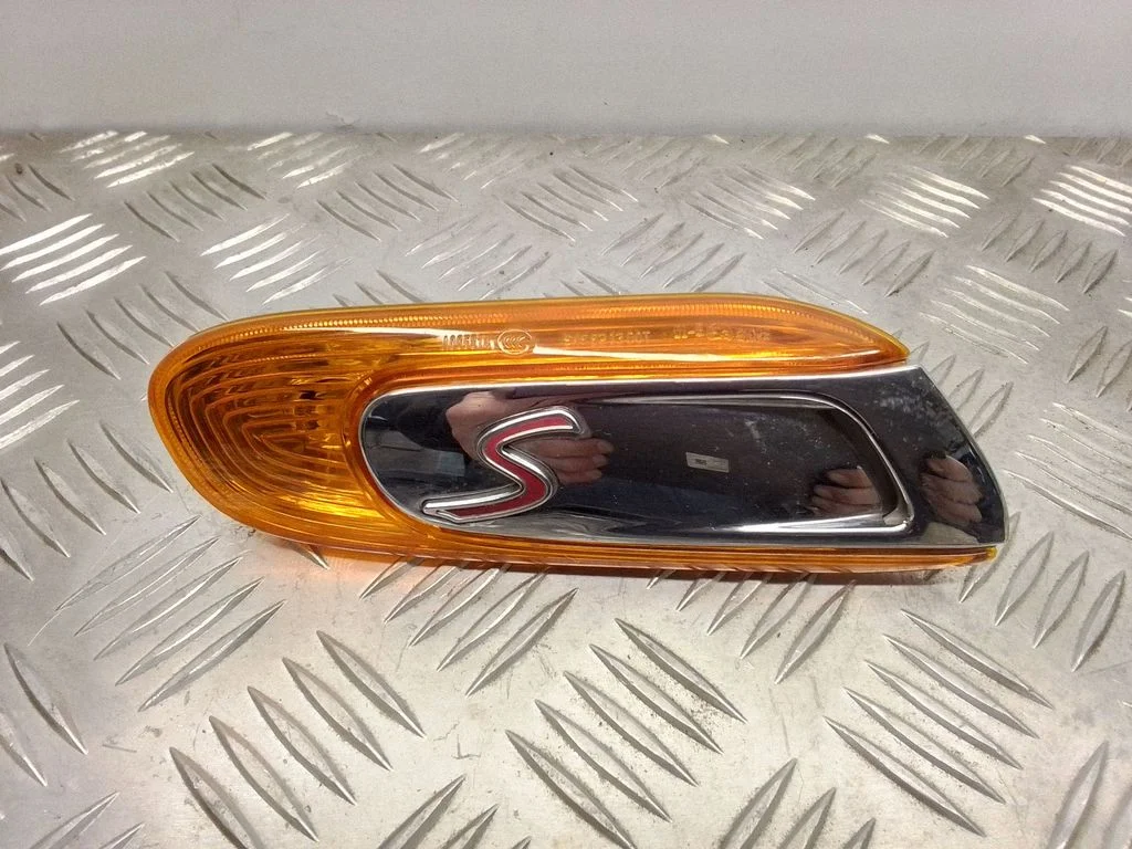 Poritiiva suunatuli – Mini One - Cooper F56 F55 (2013-)