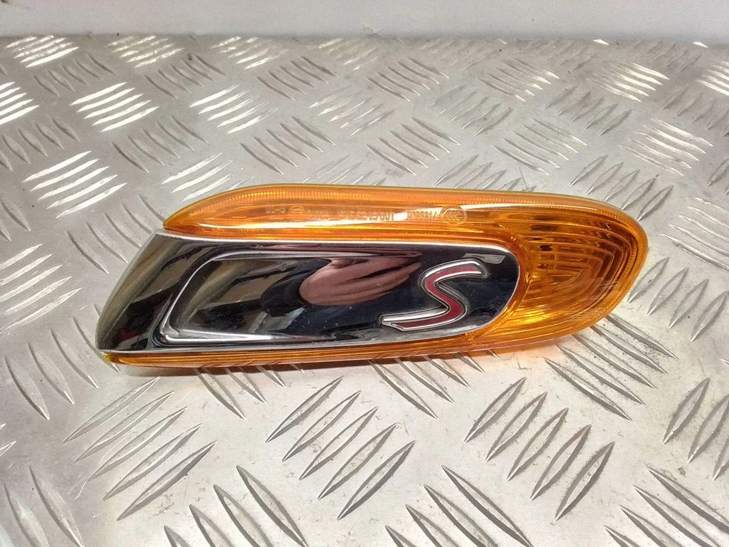 Poritiiva suunatuli – Mini One - Cooper F56 F55 (2013-)