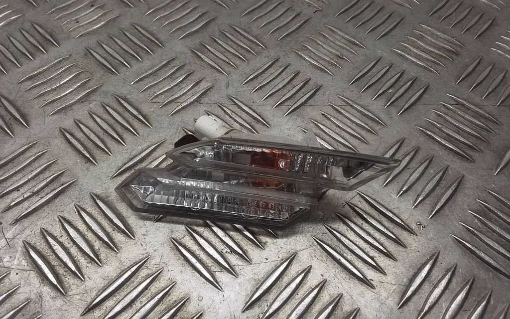 Poritiiva suunatuli – BMW 6-seeria E63 E64 (2002-2010)
