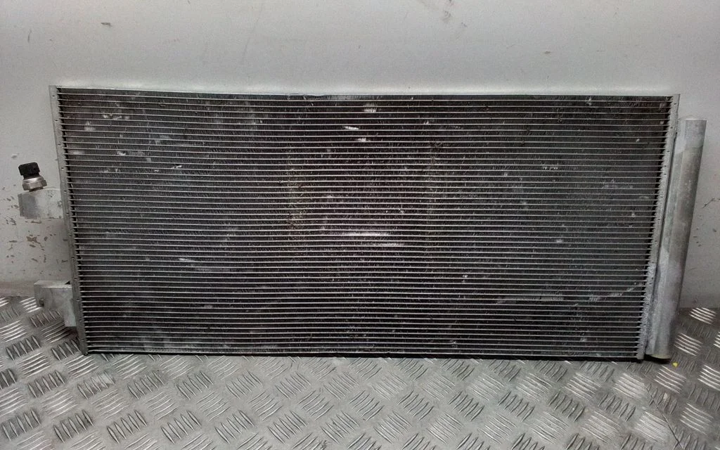 A/C cooling radiator (condenser)